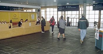 Eingangshalle und Information