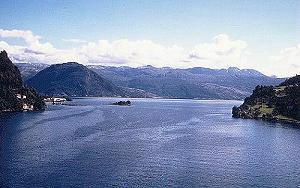 57 Hardangerfjord - Norwegen