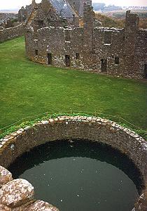 151 Brunnen von Dunnottar Castle - Schottland