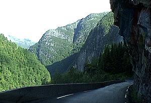 279 Stra�e im Bergsdalen - Norwegen